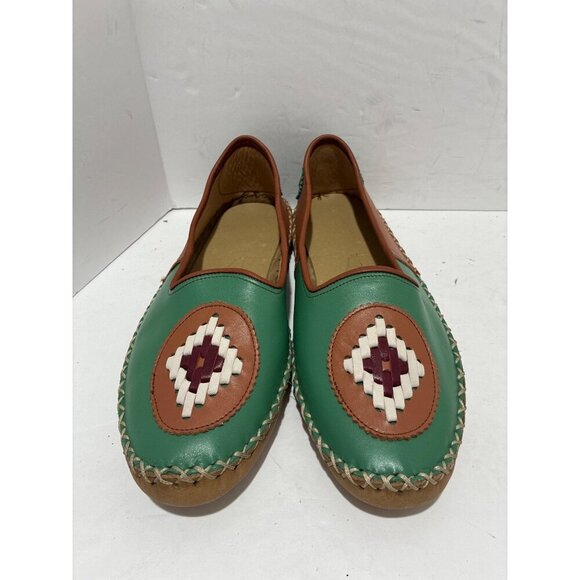 Handcrafted Womens Green & Brown Leather Slip-On Shoes With Woven Pattern Design - Picture 3 of 8